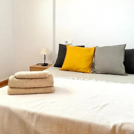 Two-bedroom With Swimming Pool *