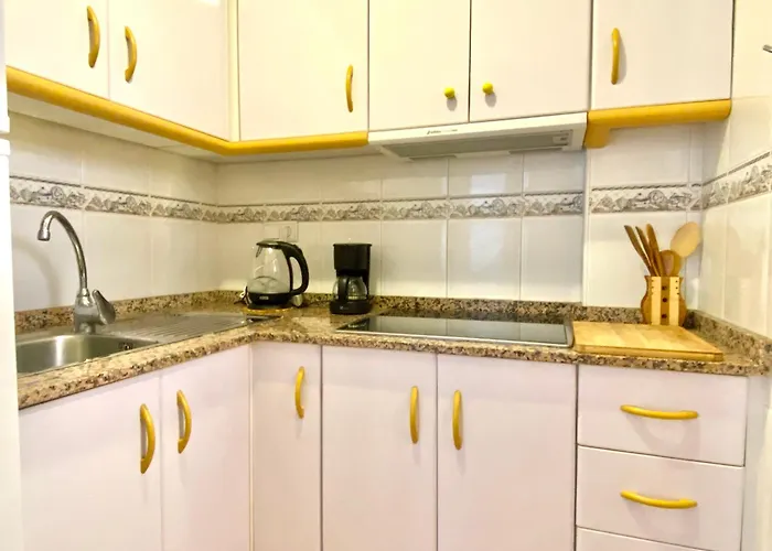 Two-bedroom With Swimming Pool *